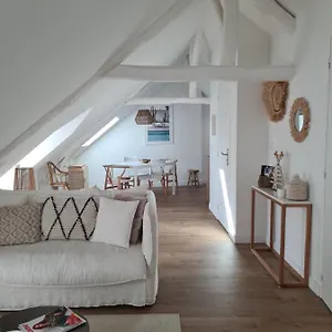 https://santorin-appartement-lumineux-au-coeur-de-vannes.inbrittany.com