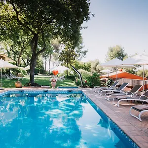 Отель Hotel****spa & Restaurant Cantemerle