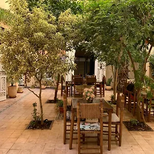 Hostel Laksour