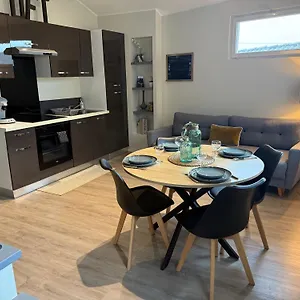 Loft, And Bourg-Saint-Christophe